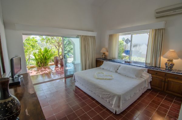 Hacienda Santa Cruz Bedroom